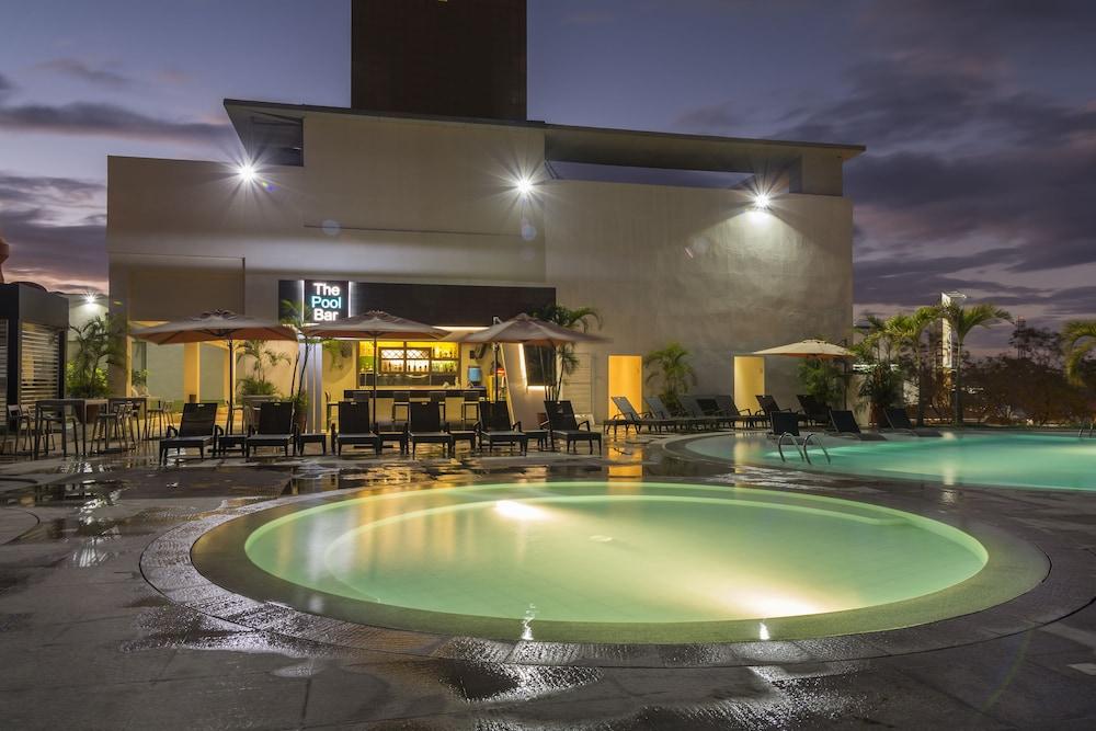 Limketkai Luxe Hotel Cagayan de Oro Exterior foto